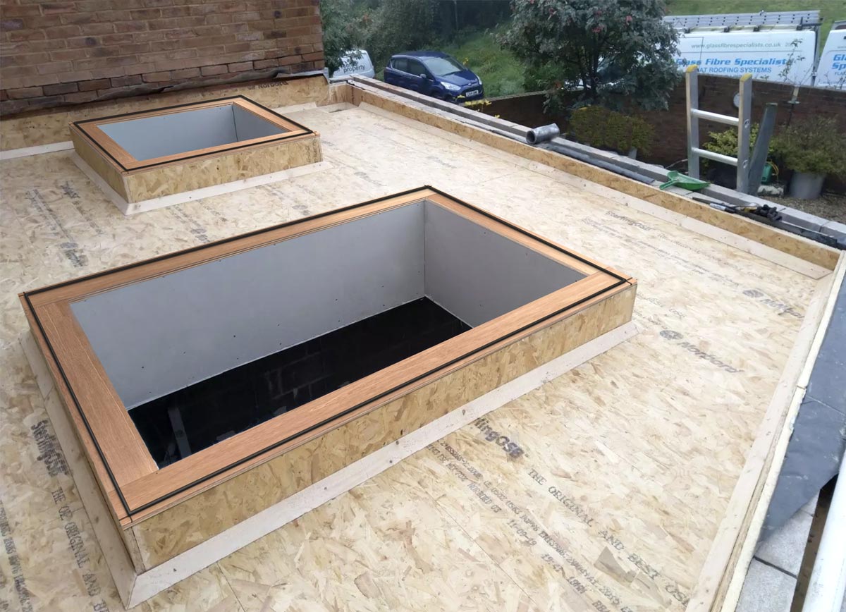 upstand for rooflight on site | EOS Rooflights
