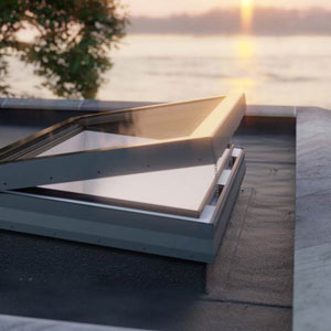 Sleek opening rooflight on felt flat roof | dual motor system